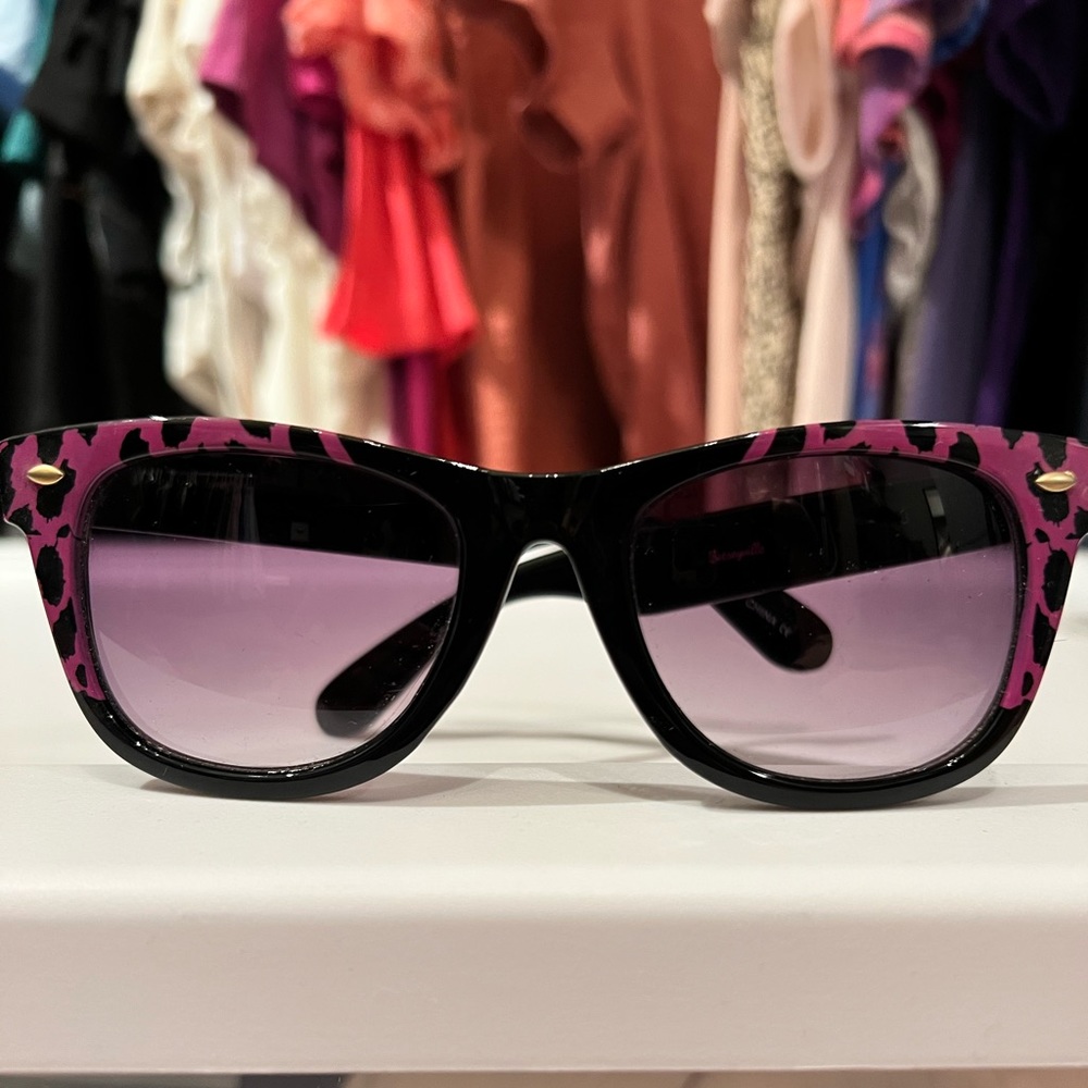 Leopard pink and black Betseyville by Betsey Johnson Sunglasses